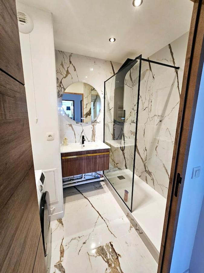 Appartement Stylish Rooftop Avec Terrasse A 2pas De Paris *